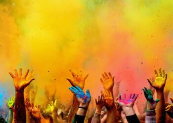 SIDE FX.  Some guidelines to a career in TV production.